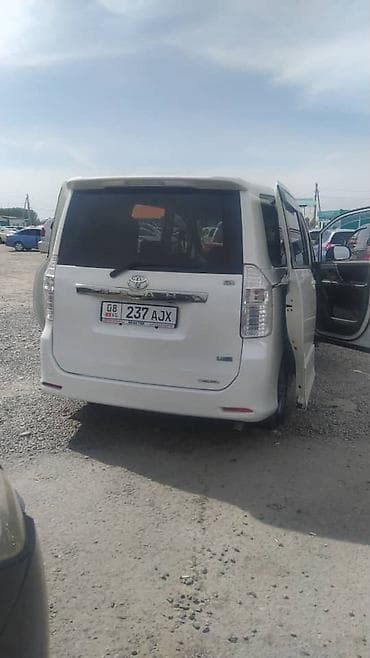 тайота noax: Toyota Noah: 2008 г., 2 л, Автомат, Бензин, Минивэн — 2