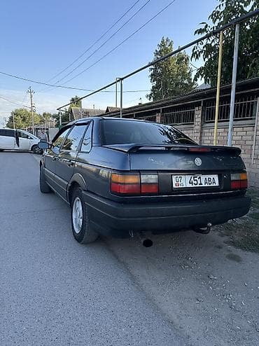 devo matiz: Volkswagen Passat: 1988 г., 1.8 л, Механика, Бензин, Седан — 2