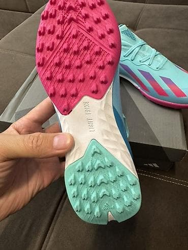 эспандер бублик: Футбольные бутсы/сороконожки adidas X Messi (линейка Messi) Размер — 3