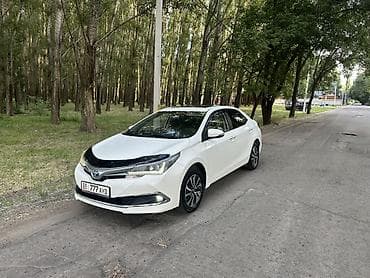 byd e7: Toyota Corolla: 2019 г., 1.8 л, Вариатор, Гибрид, Седан — 3
