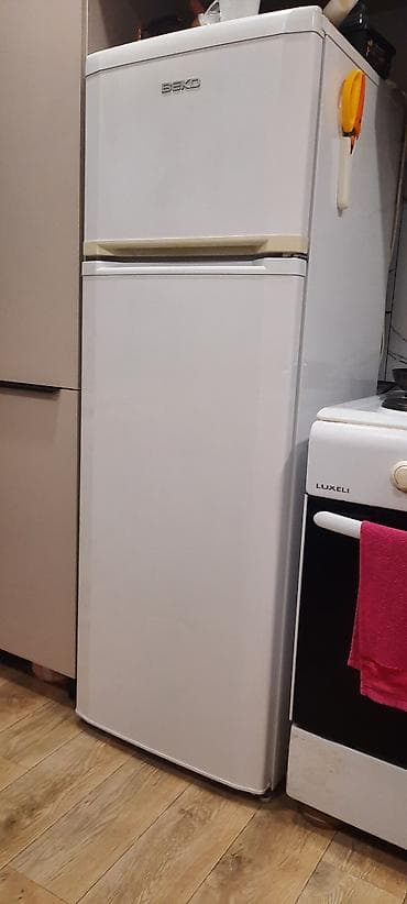 Холодильник Beko, Б/у, Двухкамерный, 53 * 160 * — 2
