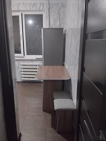 2 бөлмө, 8-мкр Балдарсыз түгөйлөргө, Жарым -жартылай эмереги бар — 1