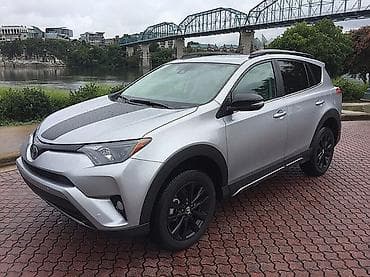 Toyota RAV4: 2018 г.
