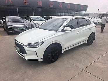 wuling mini ev: BYD E2: 2022 г., Автомат, Электромобиль, Кроссовер — 4