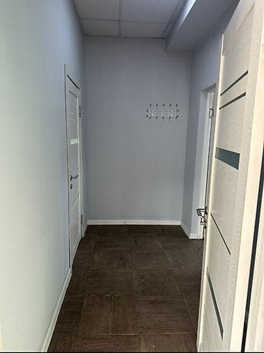 кабинет на час: Аренда офисов, 37 м², В жилом комплексе, С видом на горы, 1 линия — 2