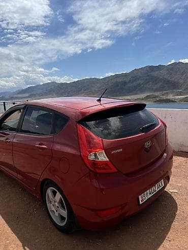 highlander 2012: Hyundai Accent: 2011 г., Хэтчбэк — 2