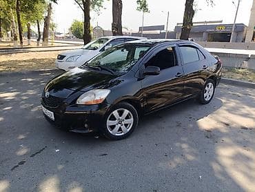 прадо 2008: Toyota Yaris: 2009 г., 1.5 л, Автомат, Бензин, Седан — 1