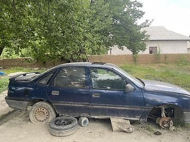 opel: Opel Vectra A, седан, темно-синий цвет. Автомобиль на ходу не — 4