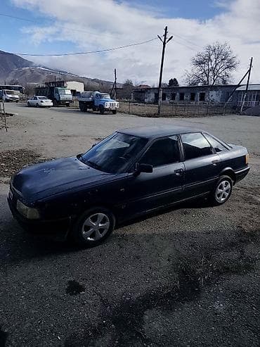 Audi 80: 1990 г., Ручные, Бензин, Седан