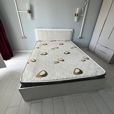 царга: Двуспальная кровать, С матрасом, длина - 200 см — 3