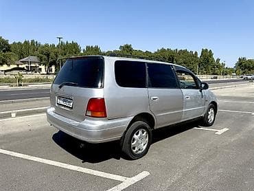 b class: Honda Odyssey: 1996 г., 2.2 л, Автомат, Бензин, Минивэн — 8