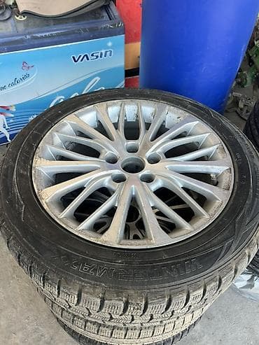 продаю спринтер коротыш: Колеса в сборе R 17, Зима, Комплект, Литые, отверстий - 5 — 1