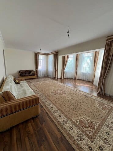 дом с баней на сутки: 160 м², 6 комнат, Утепленный, Теплый пол, Парковка — 3