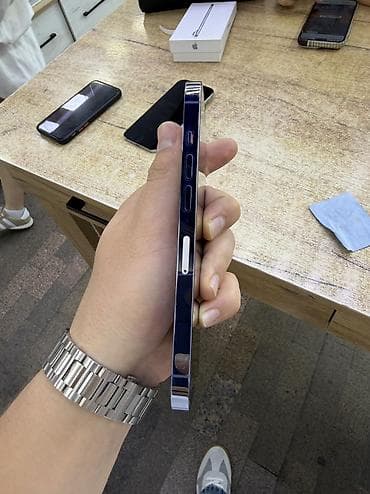 itel a25: IPhone 13 Pro, Б/у, 256 ГБ, Blue Titanium, Защитное стекло, 95 % — 2