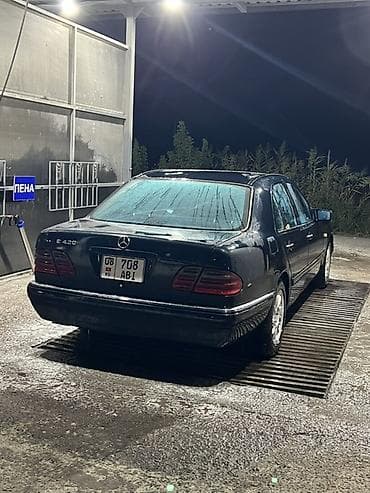 крыло е34: Mercedes-Benz E-Class: 1997 г., 4.2 л, Бензин, Седан — 3