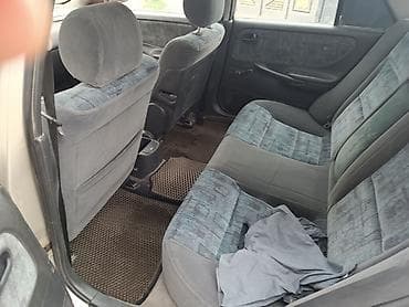 jak авто: Mazda 626: 1998 г., Седан — 6