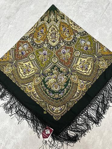 Юбкалар: Платок♥️Платки♥️ Павлопосадский платки✨ Размер 135см*135см с бахромой — 2