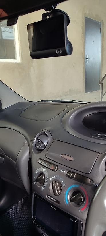 витиз: Toyota Vitz: 2002 г., 1.3 л, Автомат, Бензин, Хэтчбэк — 9