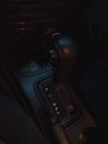 элантра 2004: Hyundai Elantra: 2001 г., 1.5 л, Автомат, Бензин, Седан — 9