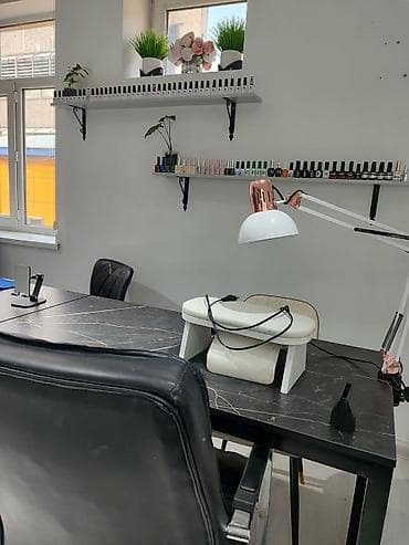 Сдается рабочее место для мастера по маникюру,район Церковь ул.Тоголок