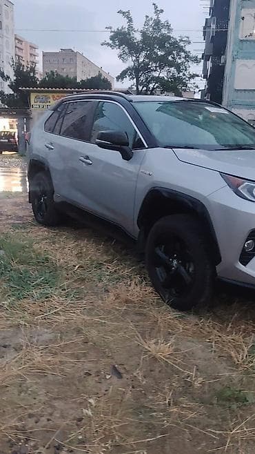 аренда toyota rav4: Toyota RAV4: 2020 г., Гибрид, Кроссовер — 4