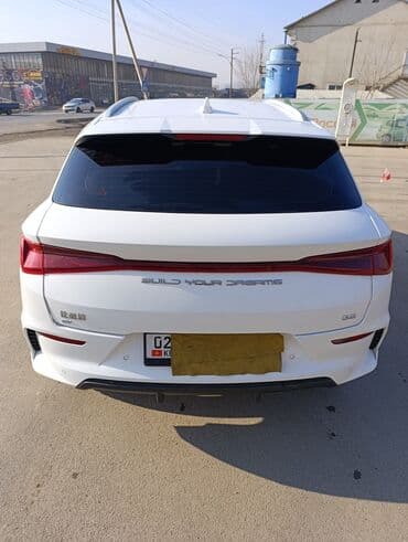 mazda 5: BYD E2: 2025 г., Автомат, Электромобиль, Хэтчбэк — 2