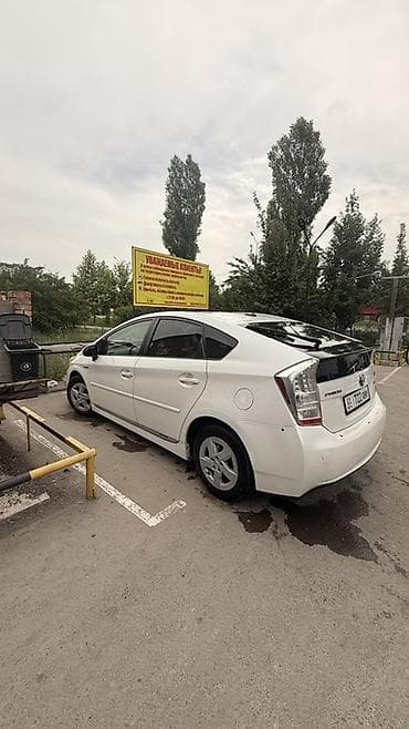 полики приус 30: Toyota Prius: 2011 г., 1.8 л, Вариатор, Гибрид, Хэтчбэк — 2