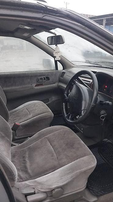 Транспорт: Nissan R Nessa: 1998 г., 2.4 л, Автомат, Бензин, Универсал — 5