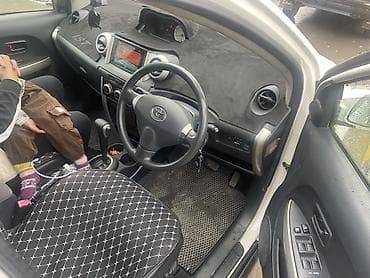 обмен дома: Toyota Ist: 2003 г., 1.3 л, Автомат, Бензин, Хэтчбэк — 5