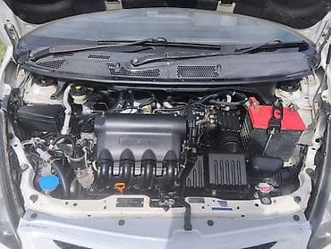 амаз фит: Honda Fit: 2005 г., 1.3 л, Вариатор, Бензин, Хэтчбэк — 10