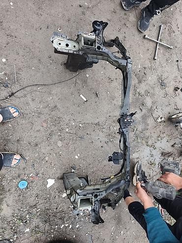 пленка для окна: Экран крепления радиатора Honda, Оригинал — 2