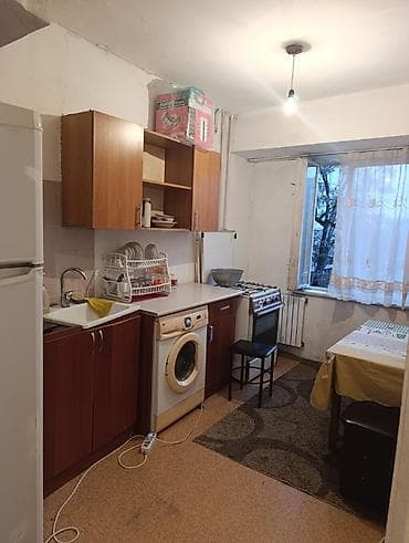 3комнатные: Бишкек Продаётся 3-комнатная квартира. 📍 Район: пересечение ул — 9