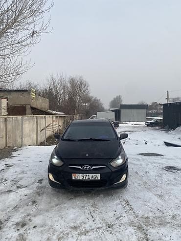 саларис: Hyundai Solaris: 2011 г., Седан — 2