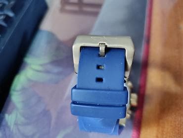 короны: Invicta Reserve Bolt Zeus, модель 25209 - Швейцарский кварцевый — 5