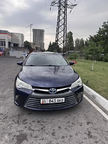 Toyota Camry: 2017 г., 2.5 л, Автомат, Гибрид, Седан — 2