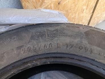 Шины и диски: Комплект автомобильных шин 225/60 R17 99T. Характеристики: - Размер — 1