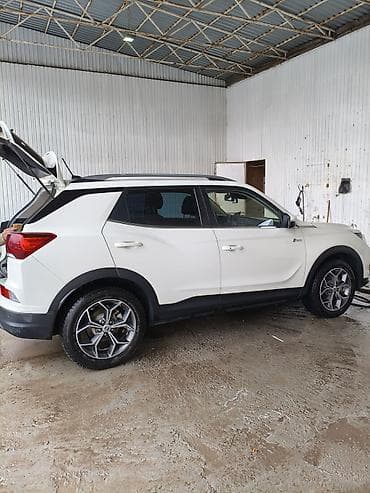 forester 2003: Ssangyong Korando: 2021 г., 1.5 л, Автомат, Бензин, Кроссовер — 4