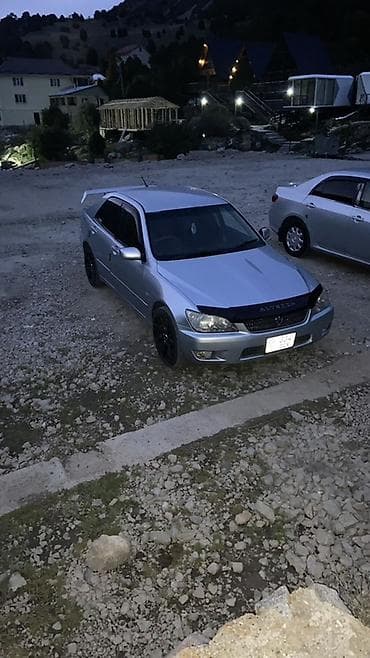Toyota Altezza: 2002 г., 0.3 л, Автомат, Седан