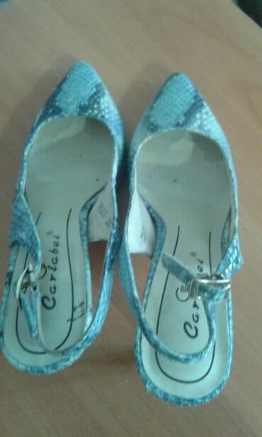 Босоножки, сандалии, шлепанцы: Баскони босоножки. Надевала 1 раз только на мероприятие. Состояние — 2