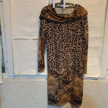 летнее платье в горох: Платье миди в мелкий горошек с длинными рукавами и воротником-стойкой — 2