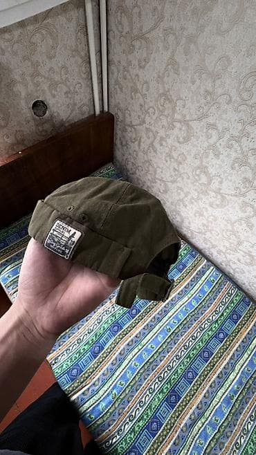 Кепка беретовка (newsboy cap) оливкового цвета - Материал: плотный at lalafo.kg Кепка беретовка (newsboy cap) оливкового цвета - Материал: плотный