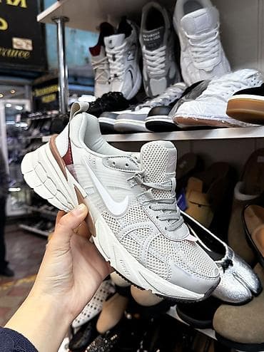 stan smith: Мужские кроссовки, 36, 37.5, 38, Nike, Новый, цвет - Серый — 1