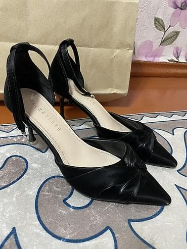 каблуки туфли: Элегантные женские туфли-лодочки с открытой пяткой. - Цвет: черный - — 2