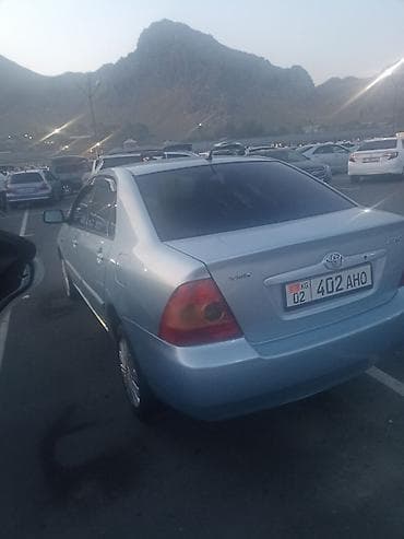 Toyota: Toyota Corolla: 2004 г., 1.4 л, Механика, Бензин, Седан — 4