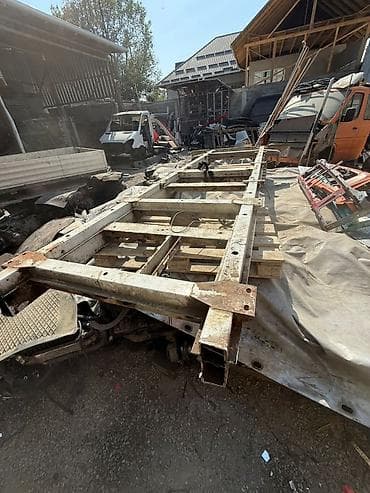 капот sprinter: Крыша (верхняя панель кузова) с вырезанными стойками. - Материал — 6