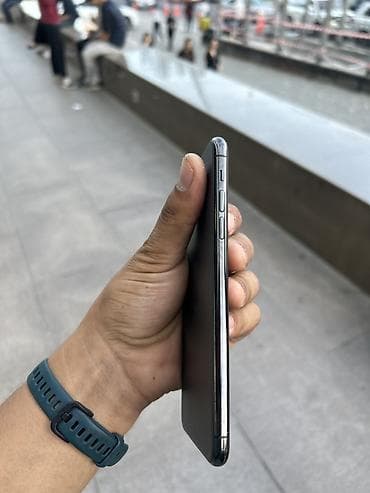iphon xs max: IPhone 11 Pro Max, Б/у, 256 ГБ, Desert Titanium, Чехол, 67 % — 10