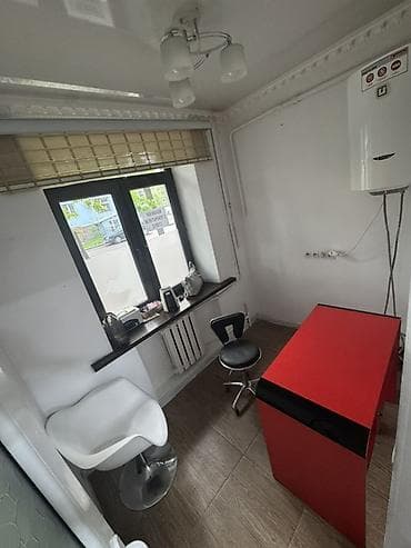 Компактный косметологический/маникюрный кабинет Описание: - Уютное