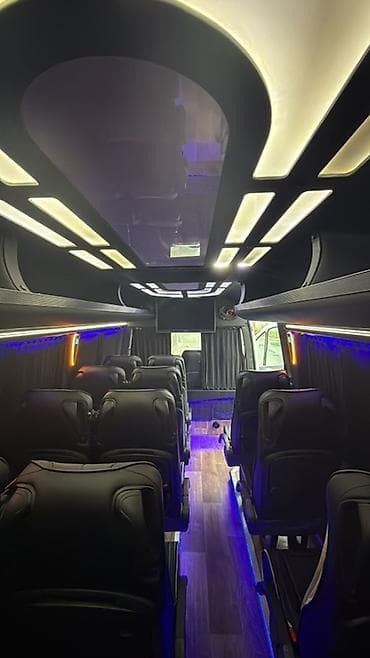 бусы сапог: Volkswagen Crafter: 2008 г., 2.5 л, Дизель — 6