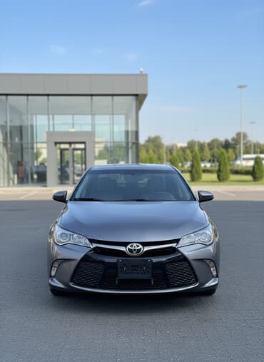 обменяю на скутер: Toyota Camry: 2016 г., 2.5 л, Автомат, Бензиновая, Седан — 1