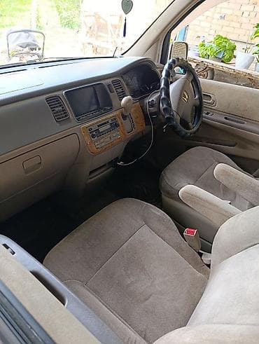 daewoo k2: Honda Stepwgn: 2002 г., Автомат, Минивэн — 4